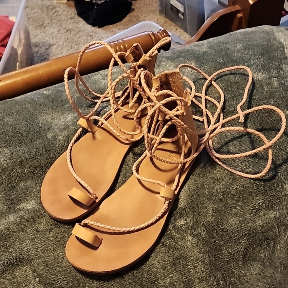 Boho Ankle Wrap Jeffrey Cambell sandals - Picture 3 of 5